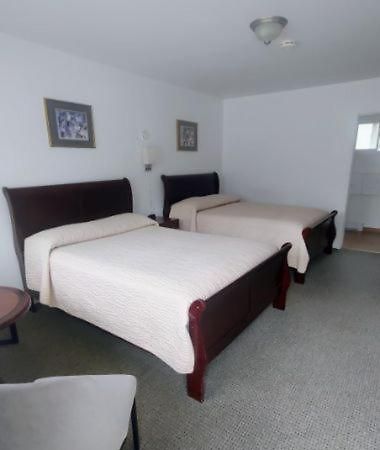 White Fang Motel واوا المظهر الخارجي الصورة